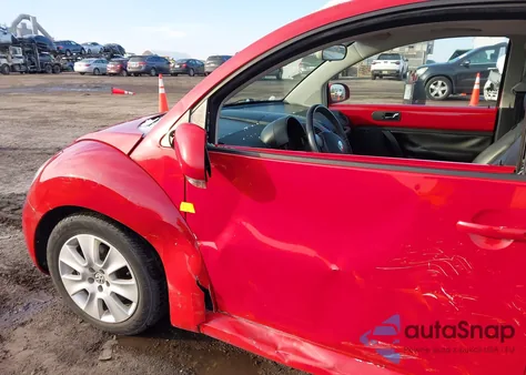 2009 Volkswagen New Beetle 2.5L from USA, damaged, VIN 3VWRG31CX9M514667